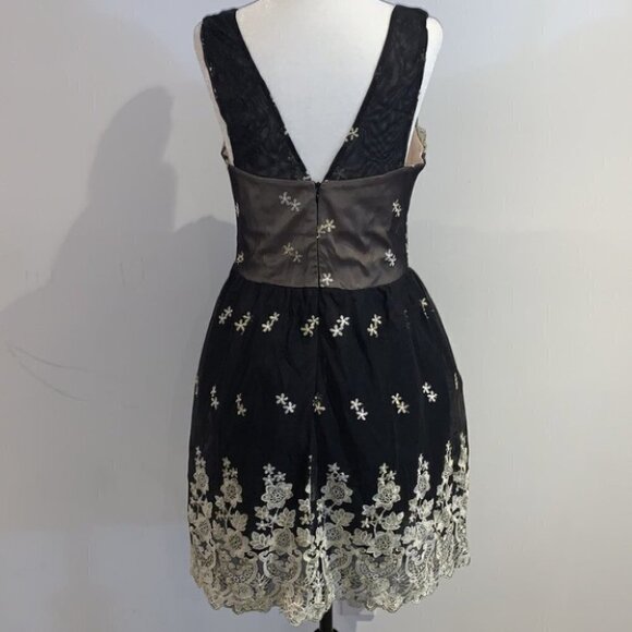 Rinascimento Black mini gown Dress Size Large - Picture 5 of 15